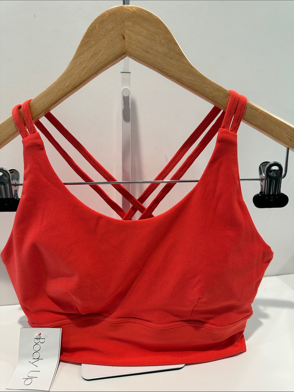 NWT Body Up Athletic Sports Bra with Double X Strap crossed in the back. Size S